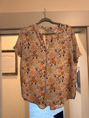 41 Hawthorn Yellow Floral Button-Front Blouse